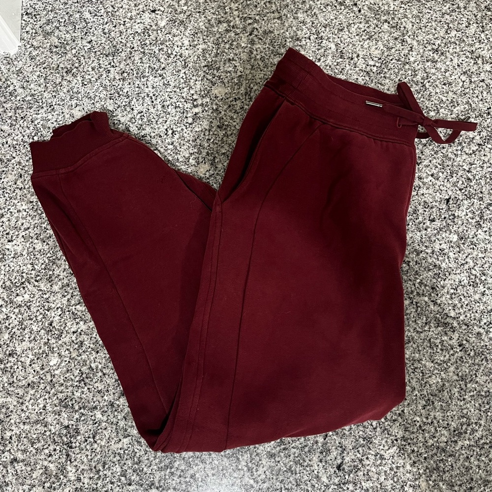 Lululemon scuba joggers